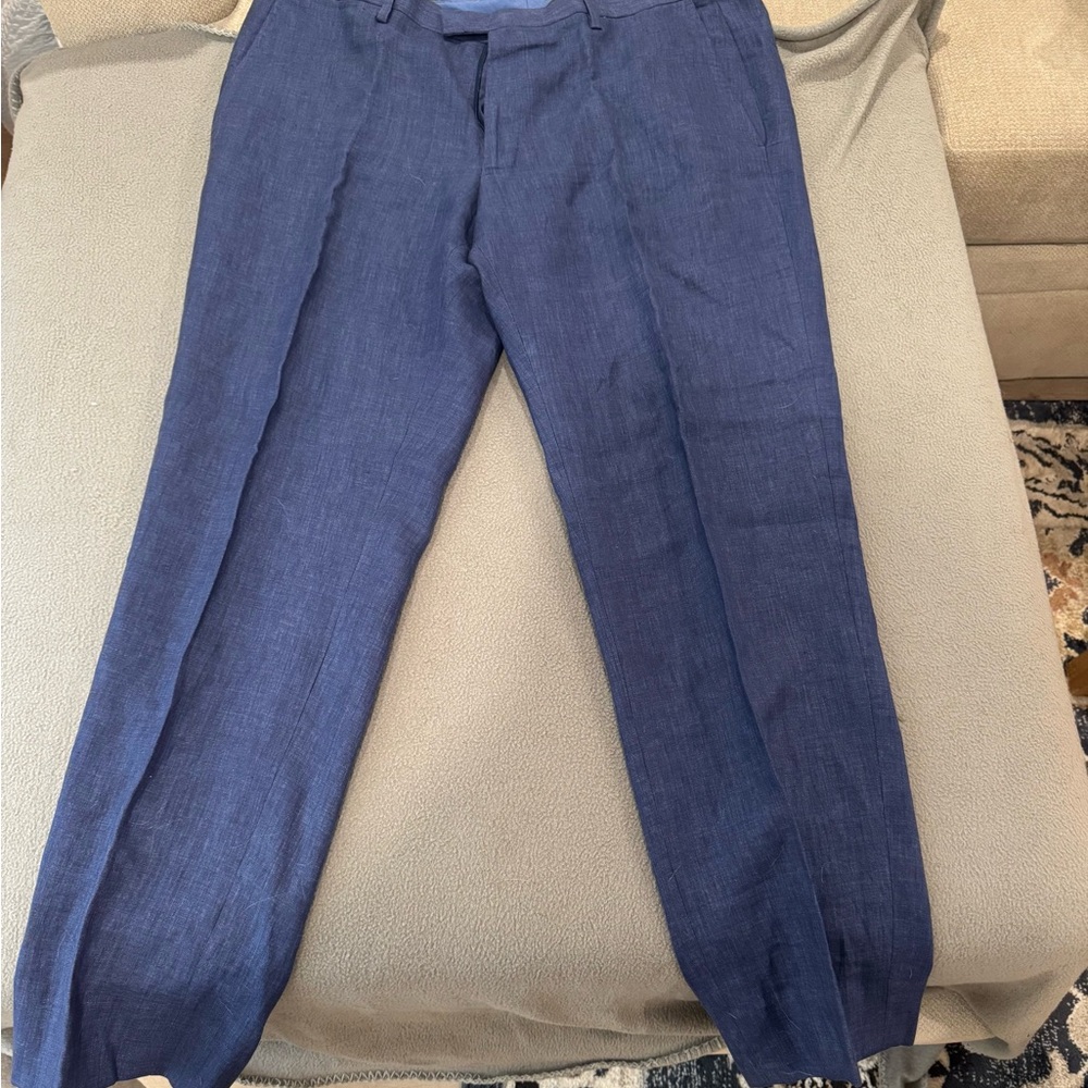 Banana Republic Men’s modern slim fit Blue linen Pants with Straight-Leg Cut